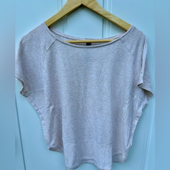 Anthropologie Oatmeal/Cream Heather Short Sleeve T-shirt size XS - Picture 9 of 9